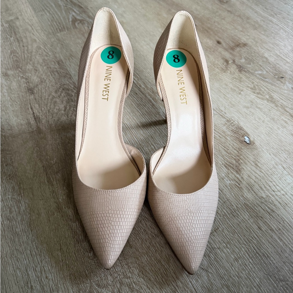 Nine West Women's Beige Textured Heels